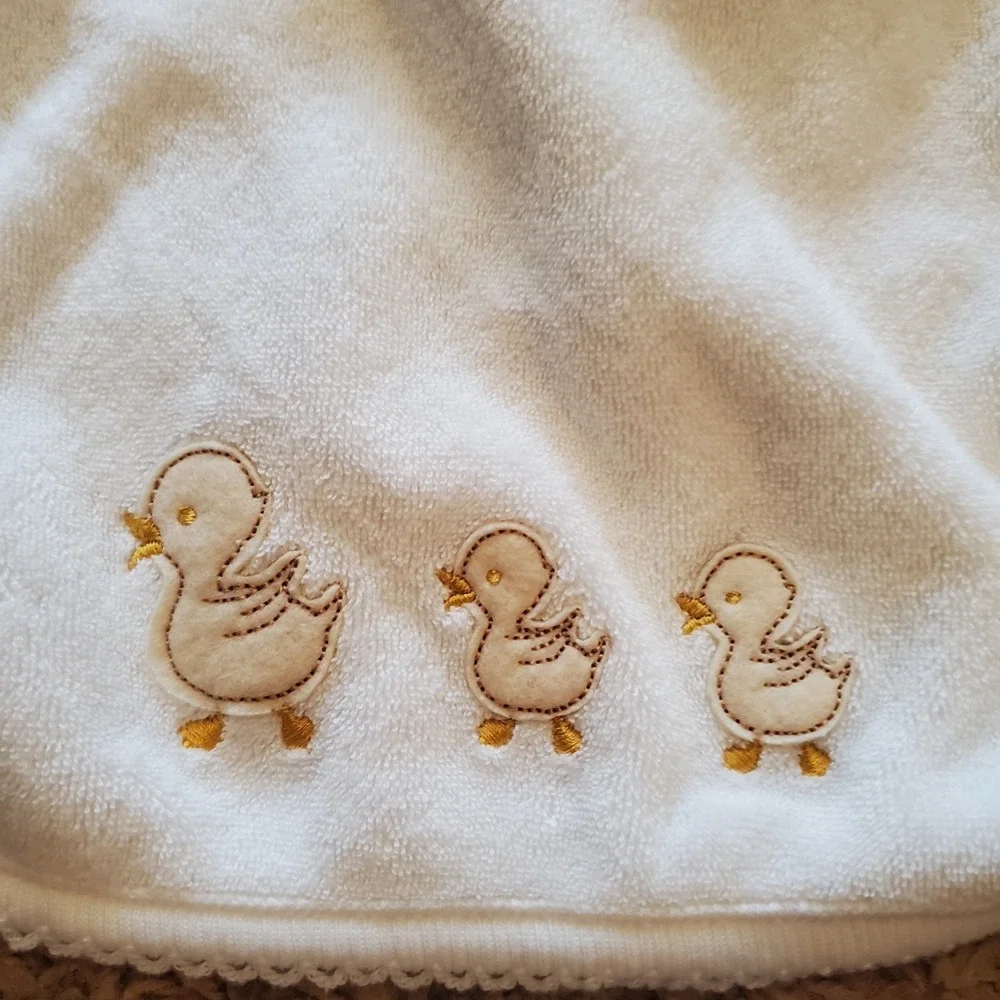 Vintage Carters Classics Baby‎ Burp Cloth Terry Cloth Embroidered Duck